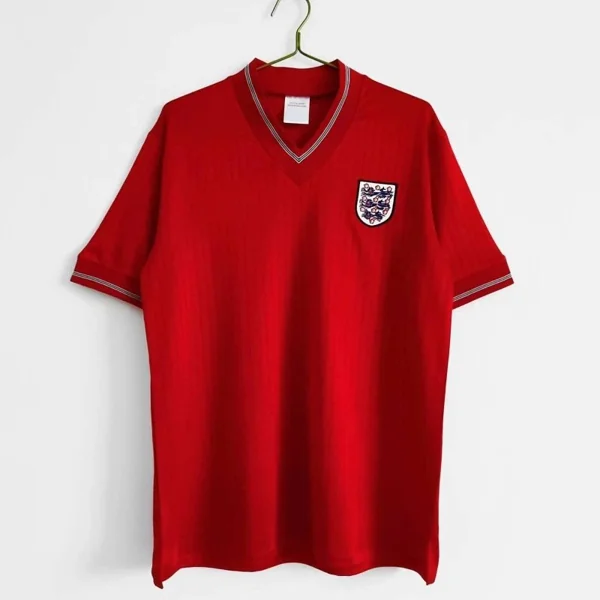 8487 season England away Retro Fan version