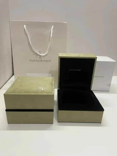 Van Cleef & Arpels Watch Box